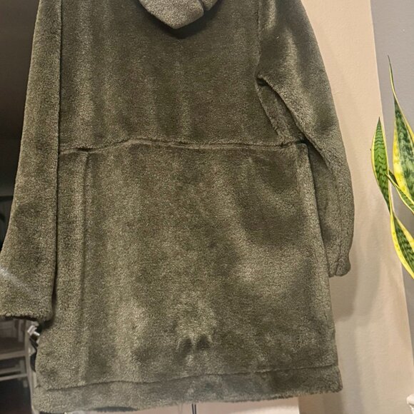 Patagonia Lonesome Mesa Hooded Parka in Basil Green - NWT– Women’s Large - Picture 10 of 16